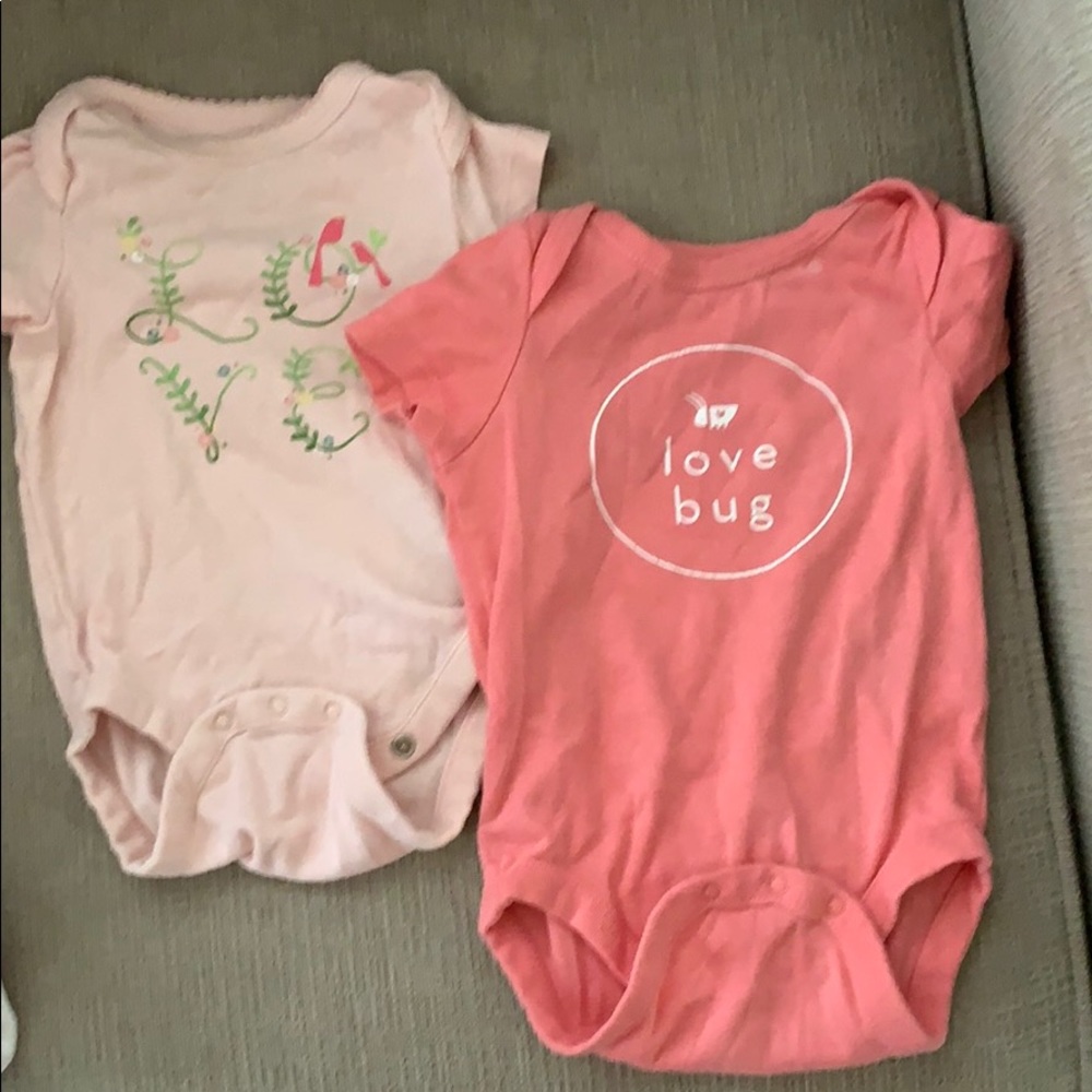2 baby gap onesies